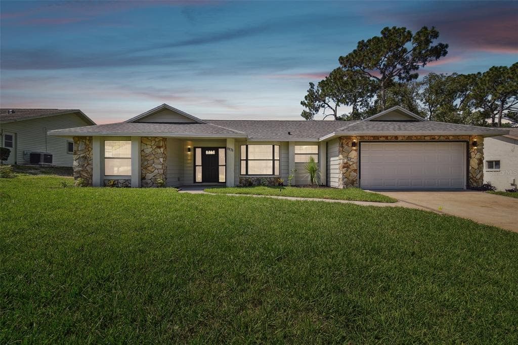 8976 HERNANDO WAY WEEKI WACHEE, FL 34613