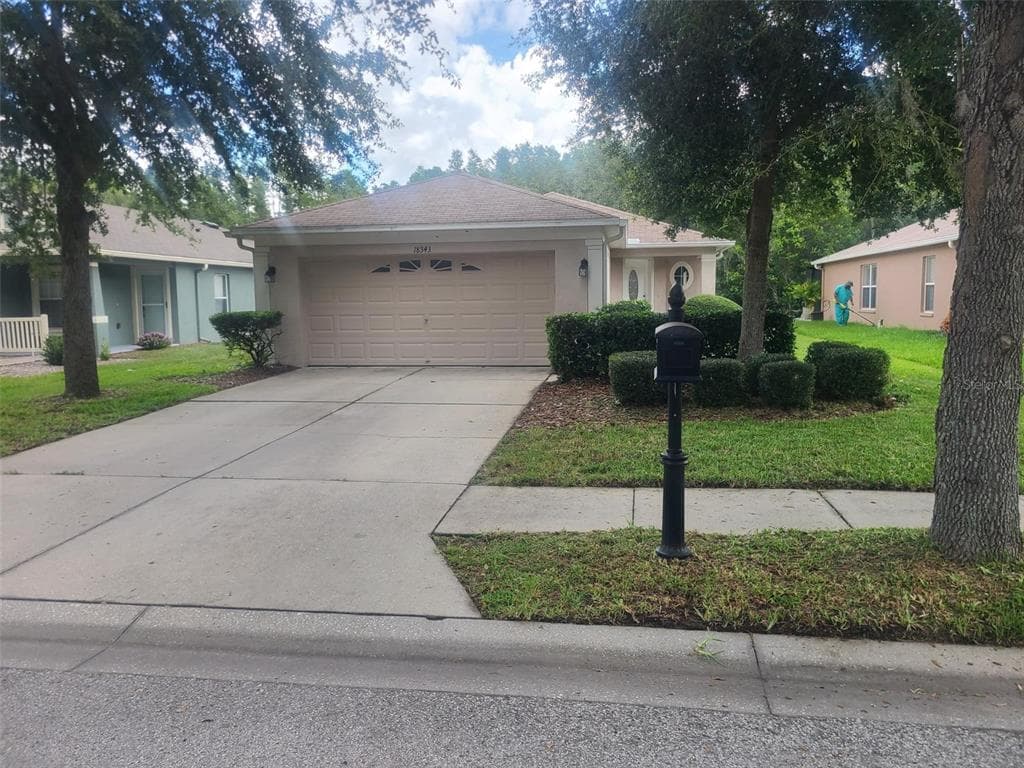 18343 KENTISBURY COURT LAND O LAKES, FL 34638