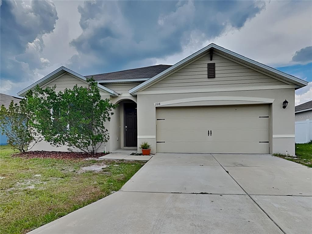 1328 COVENTRY COURT WINTER HAVEN, FL 33880