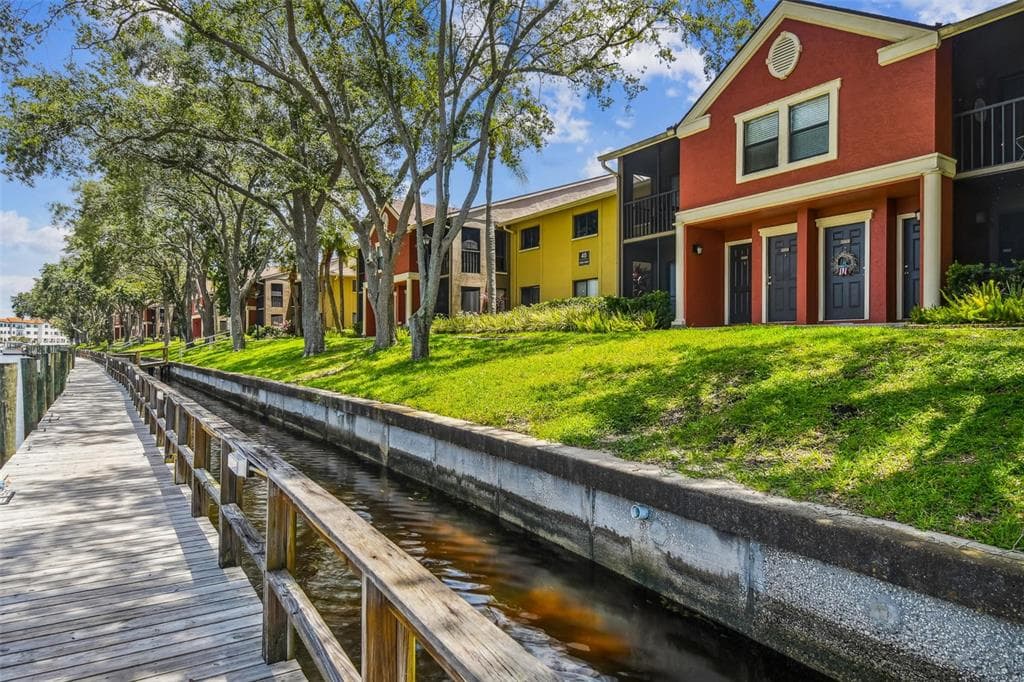 5558 BAYWATER DRIVE UNIT 167 TAMPA, FL 33615
