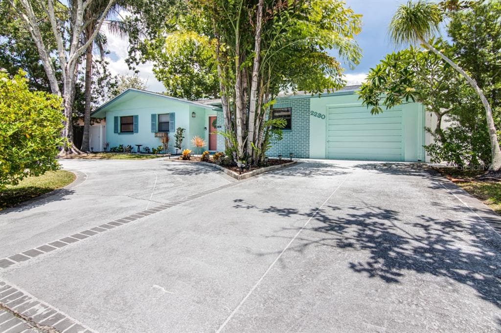 2230 MORNINGSIDE DRIVE SAFETY HARBOR, FL 34695