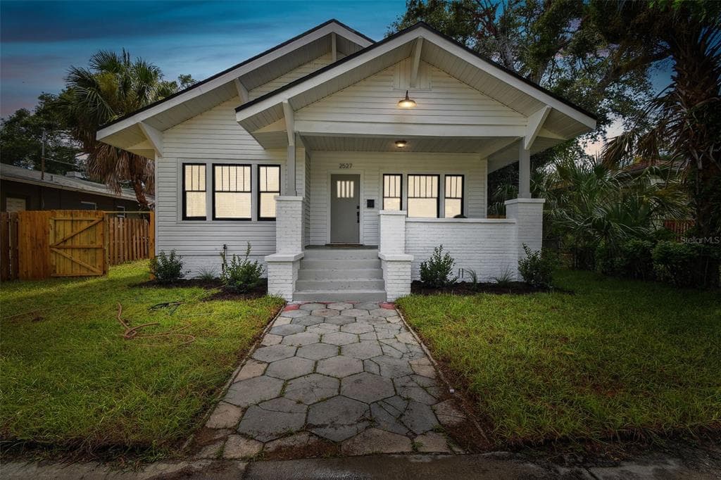 2527 HIGHLAND STREET S ST PETERSBURG, FL 33705