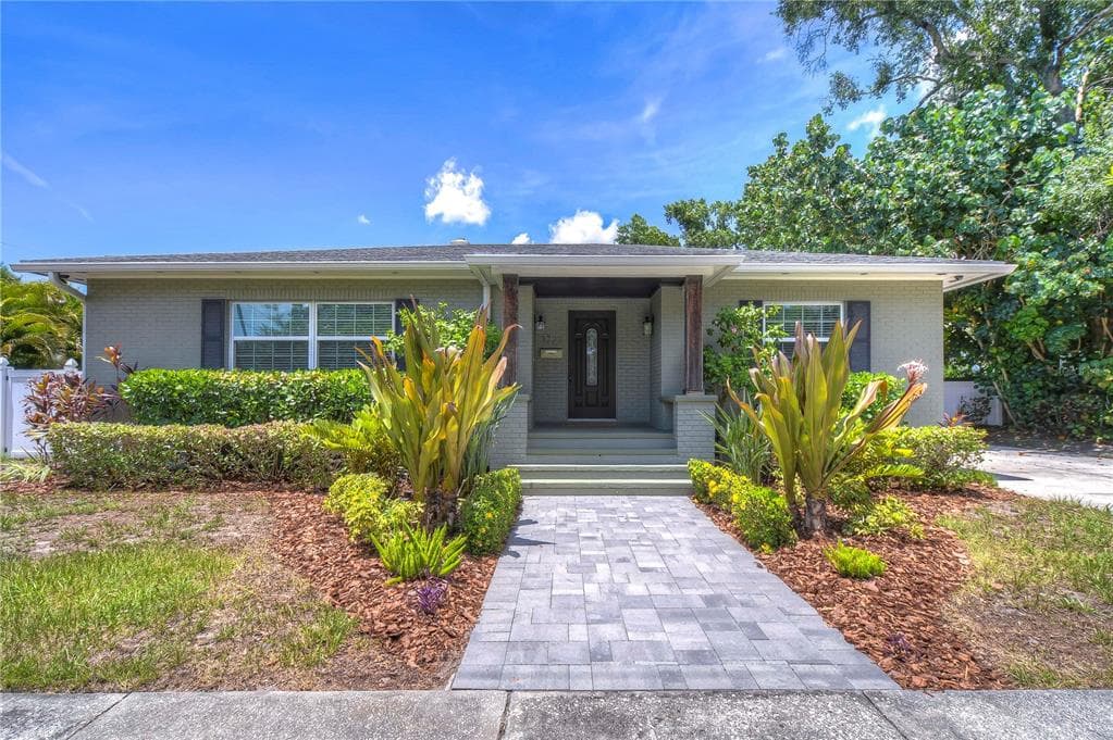 3723 W PALMIRA AVENUE TAMPA, FL 33629