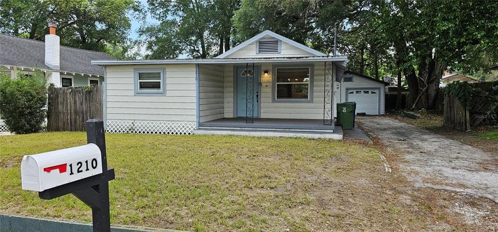 1210 E CAYUGA STREET TAMPA, FL 33603