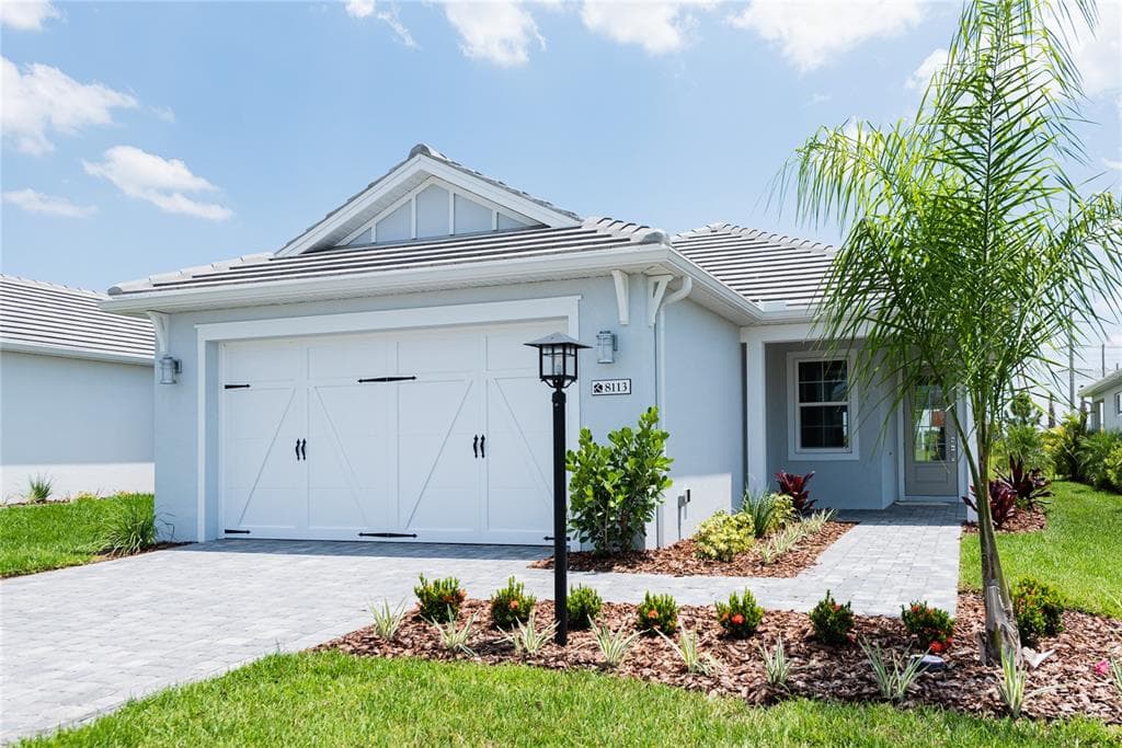 8113 STERNWAY ROAD SARASOTA, FL 34240