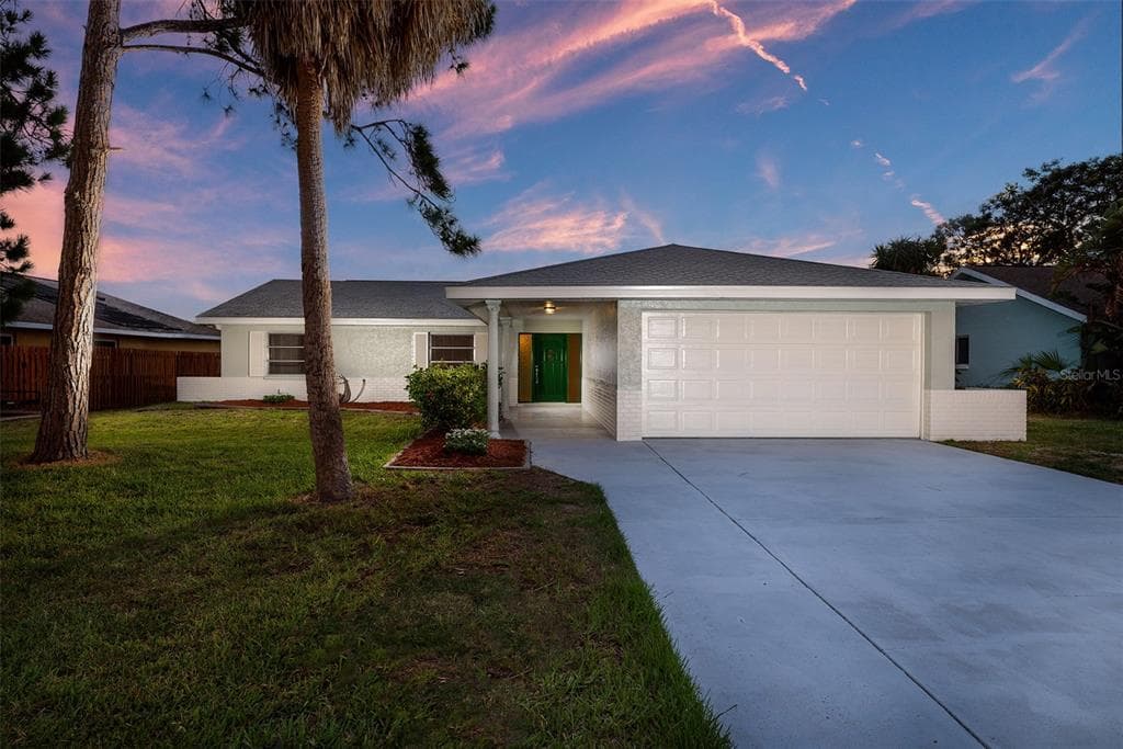 6515 SOLITAIRE PALM WAY