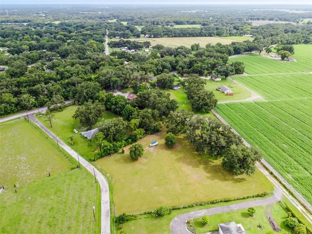 2740 SYDNEY CROSSINGS WAY PLANT CITY, FL 33566