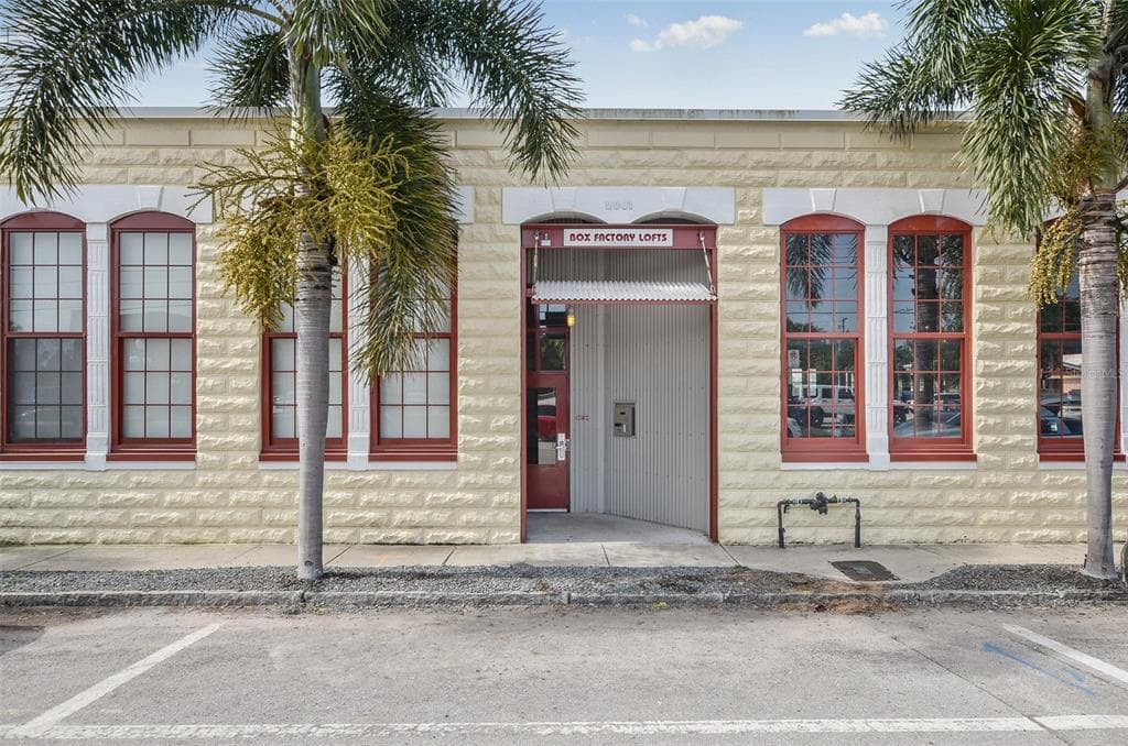 2001 E 2ND AVENUE UNIT 13 TAMPA, FL 33605
