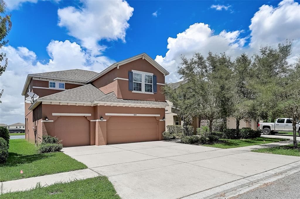 10124 CELTIC ASH DRIVE RUSKIN, FL 33573