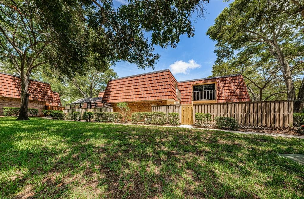 2703 3RD COURT PALM HARBOR, FL 34684