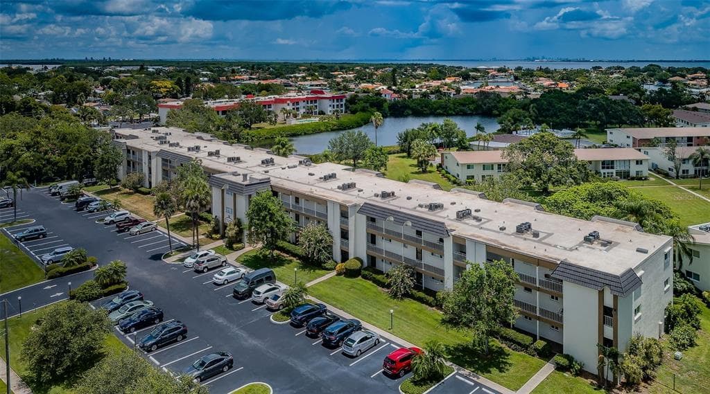 4595 CHANCELLOR STREET NE UNIT 225 ST PETERSBURG, FL 33703
