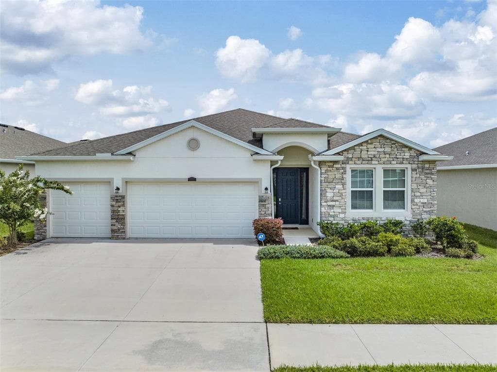 10860 LAXER CAY LOOP SAN ANTONIO, FL 33576