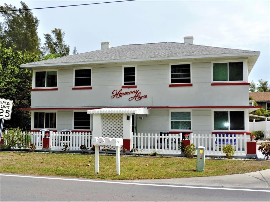 8301 W GULF BOULEVARD UNIT 2 TREASURE ISLAND, FL 33706