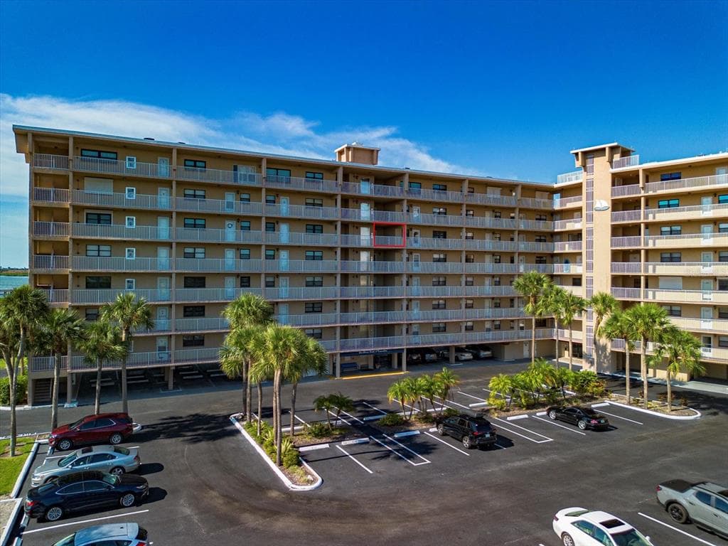 19451 GULF BOULEVARD UNIT 504