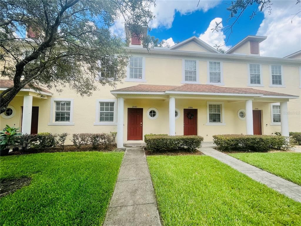 2082 FIESTA RIDGE COURT TAMPA, FL 33604