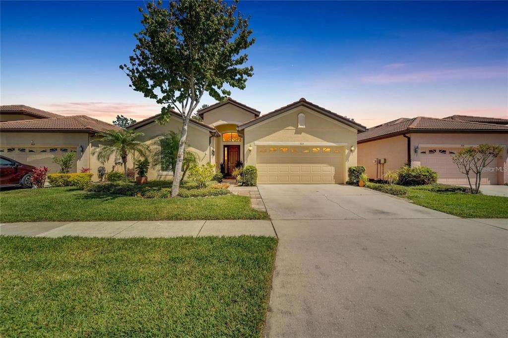 304 SILVER FALLS DRIVE APOLLO BEACH, FL 33572