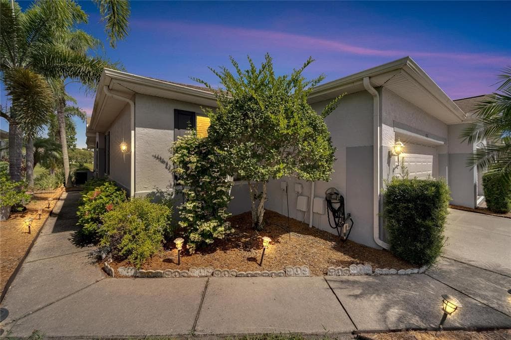 836 TREMONT GREENS LANE UNIT 138 SUN CITY CENTER, FL 33573