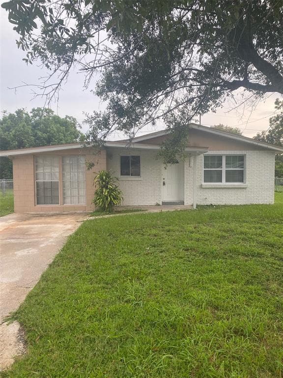2154 BOUYER STREET LAKE WALES, FL 33898