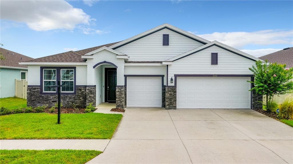10886 LAXER CAY LOOP