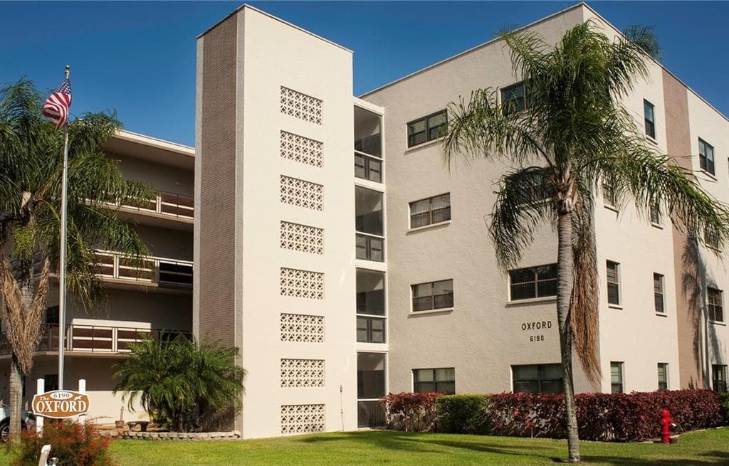 6190 80TH STREET N UNIT 210 ST PETERSBURG, FL 33709