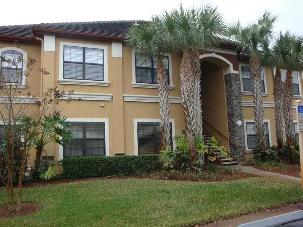 2220 CHIANTI PLACE UNIT 812 PALM HARBOR, FL 34683