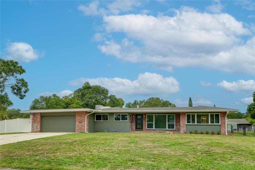 4616 22ND AVENUE W BRADENTON, FL 34209