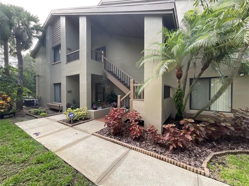 3058 LANDMARK BOULEVARD UNIT 1204 PALM HARBOR, FL 34684