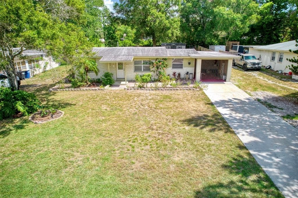 1373 PINEBROOK DRIVE CLEARWATER, FL 33755