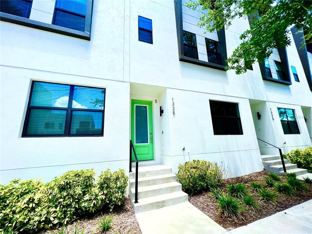 1325 W FIG STREET UNIT 5 TAMPA, FL 33606