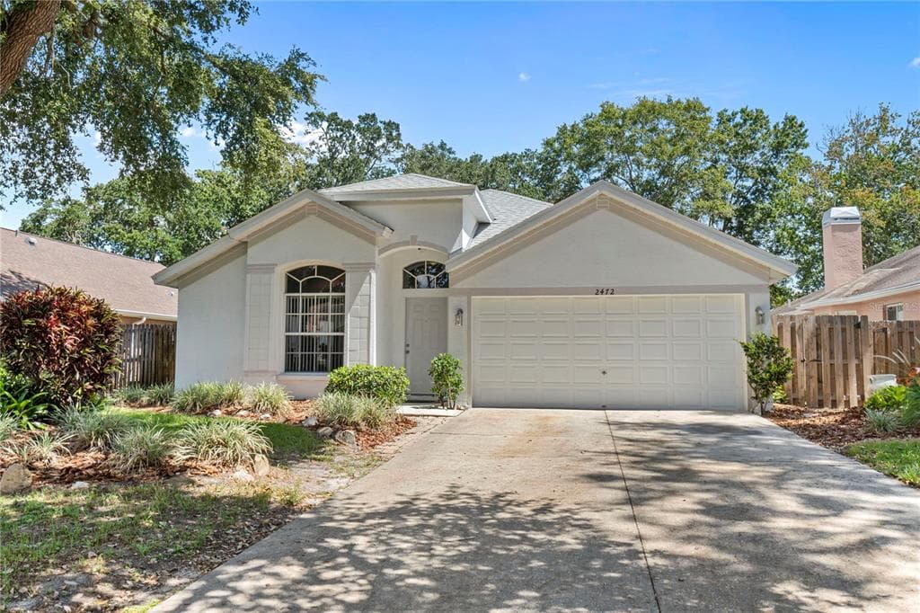 2472 HIDDEN PINES LANE CLEARWATER, FL 33761