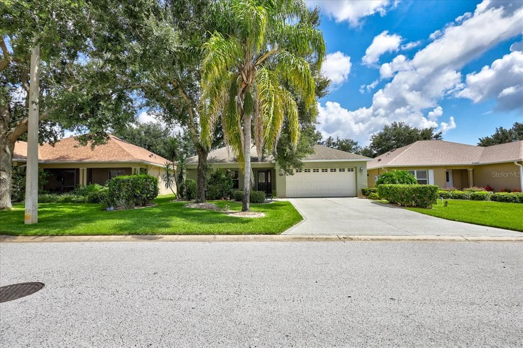 4327 ARLINGTON RIDGE BOULEVARD LEESBURG, FL 34748