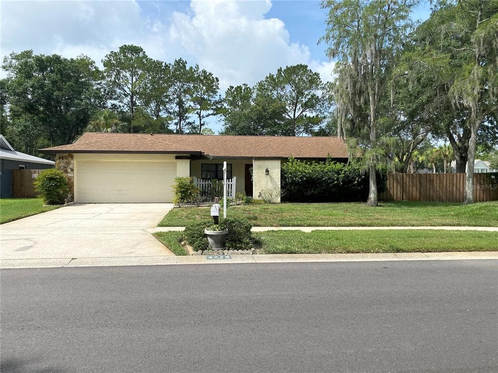 4228 SUMMERDALE DRIVE TAMPA, FL 33624