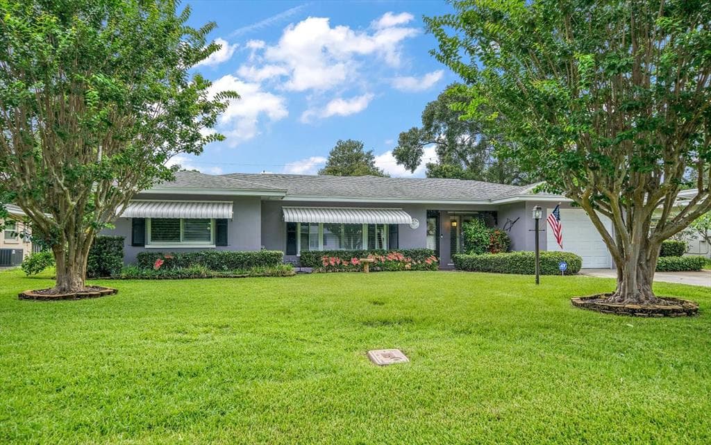 1912 MARLIN DRIVE BELLEAIR BLUFFS, FL 33770