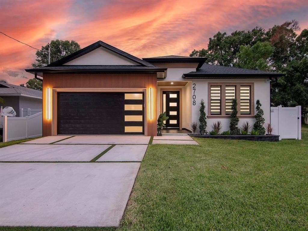 2708 W LAKE AVENUE TAMPA, FL 33607