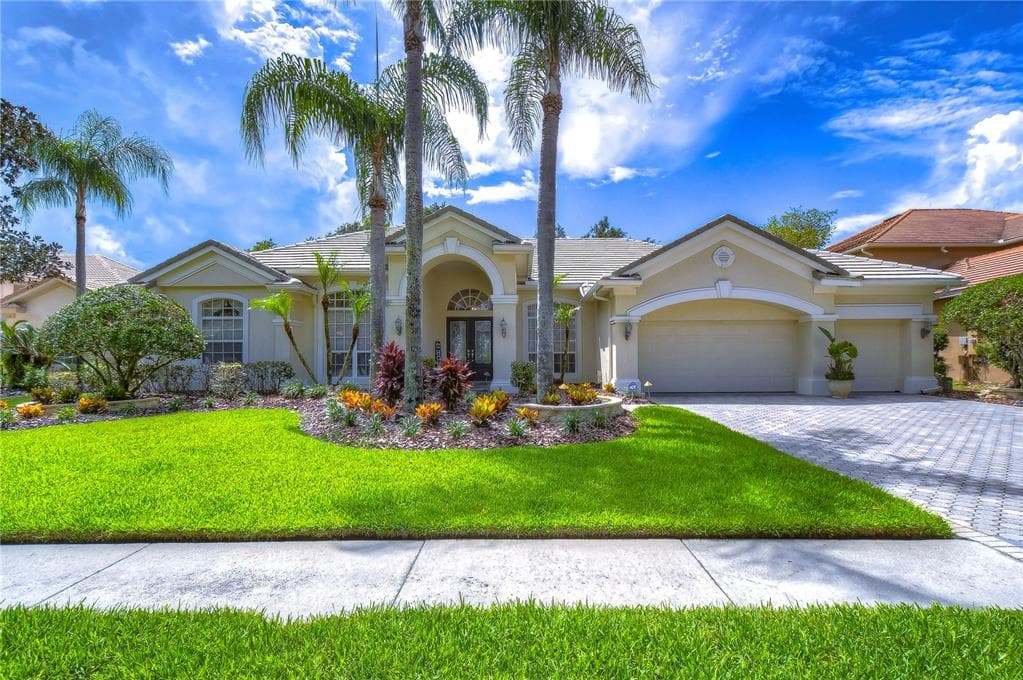 5211 SAND TRAP PLACE VALRICO, FL 33596