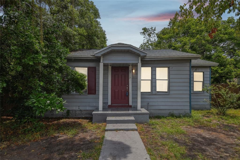 8713 N 13TH STREET TAMPA, FL 33604