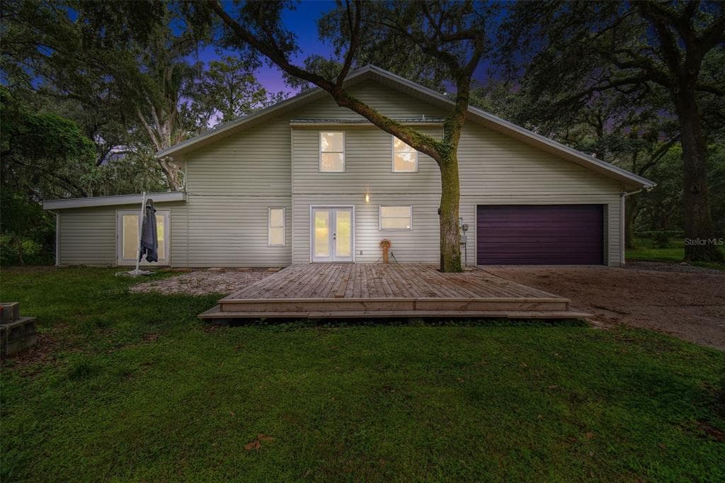 2215 FRITZKE ROAD DOVER, FL 33527