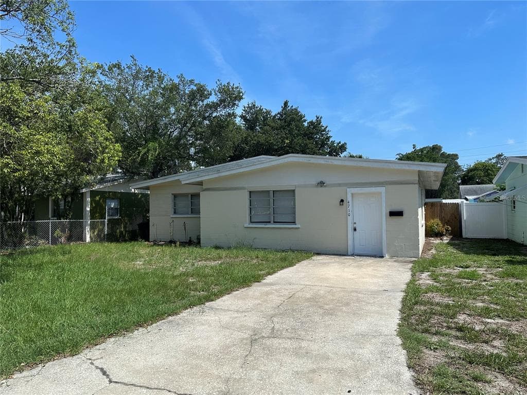 4710 24TH AVENUE S ST PETERSBURG, FL 33711