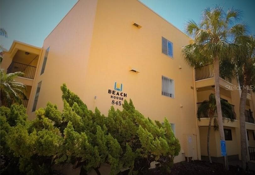 865 S GULFVIEW BOULEVARD UNIT 307 CLEARWATER, FL 33767