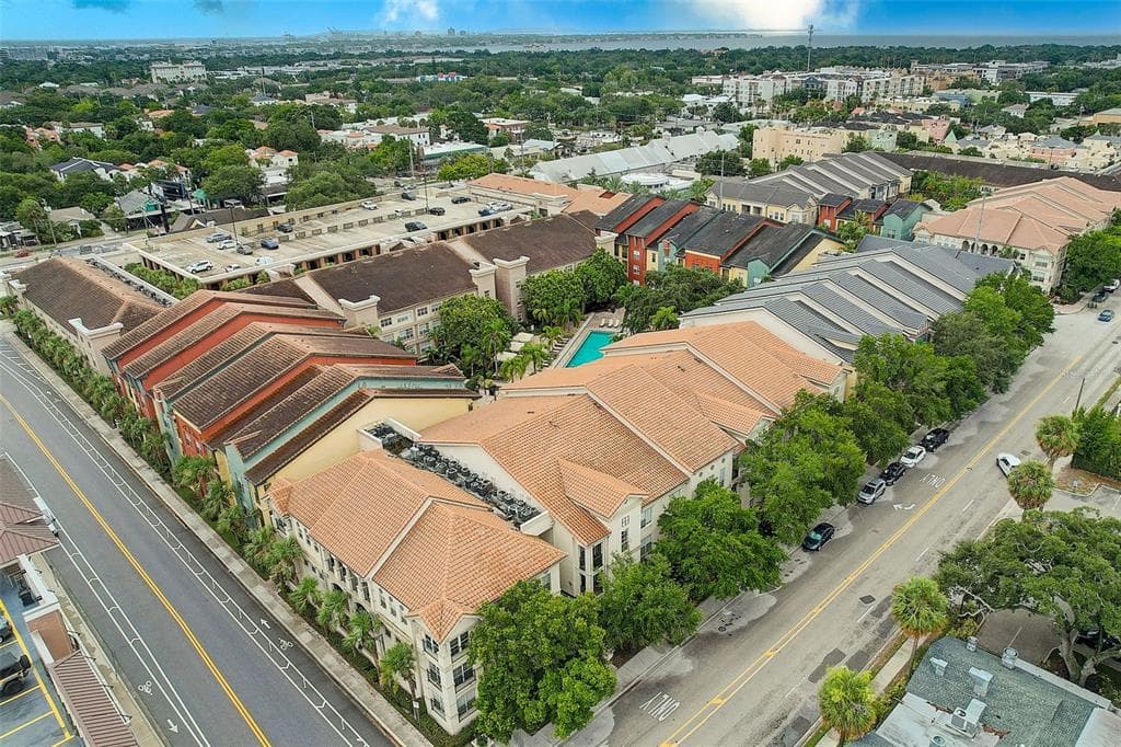 2421 W HORATIO STREET UNIT 816 TAMPA, FL 33609