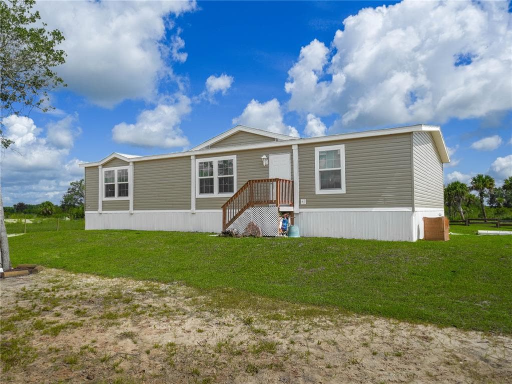 14667 NW 278TH STREET OKEECHOBEE, FL 34972