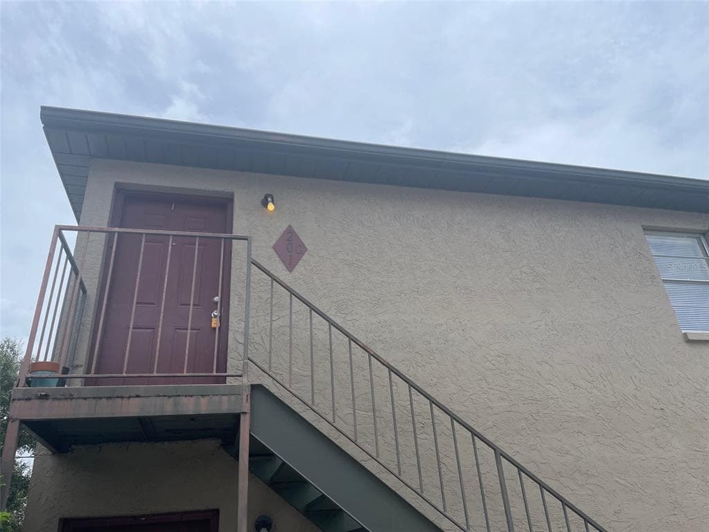 3716 W BAY AVENUE UNIT C TAMPA, FL 33611