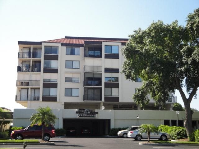 6158 PALMA DEL MAR BOULEVARD UNIT 401 ST PETERSBURG, FL 33715