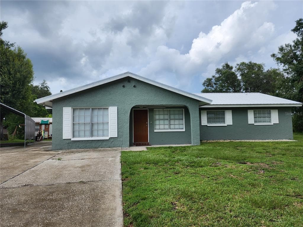 308 HICKORY STREET PLANT CITY, FL 33563