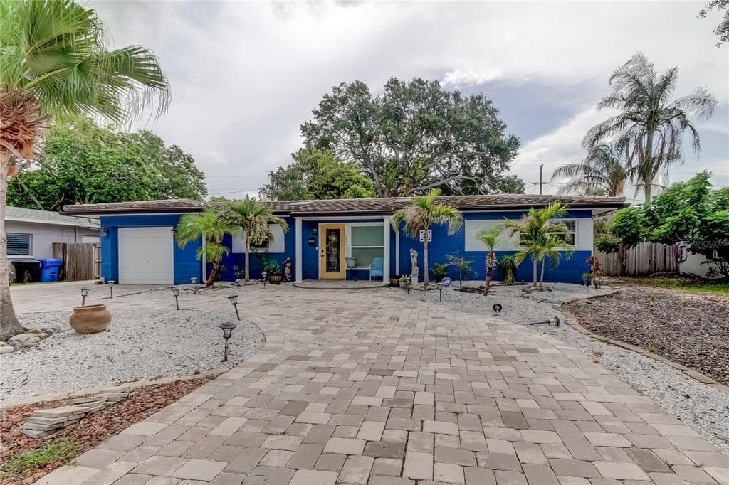 7497 10TH STREET N ST PETERSBURG, FL 33702