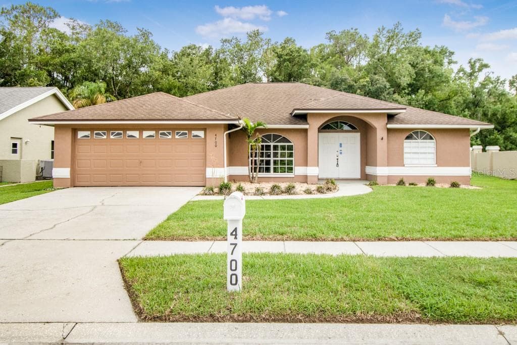 4700 BALSAM DRIVE LAND O LAKES, FL 34639