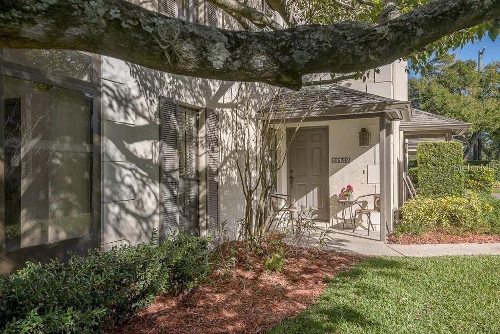 13102 VILLAGE CHASE CIRCLE TAMPA, FL 33618
