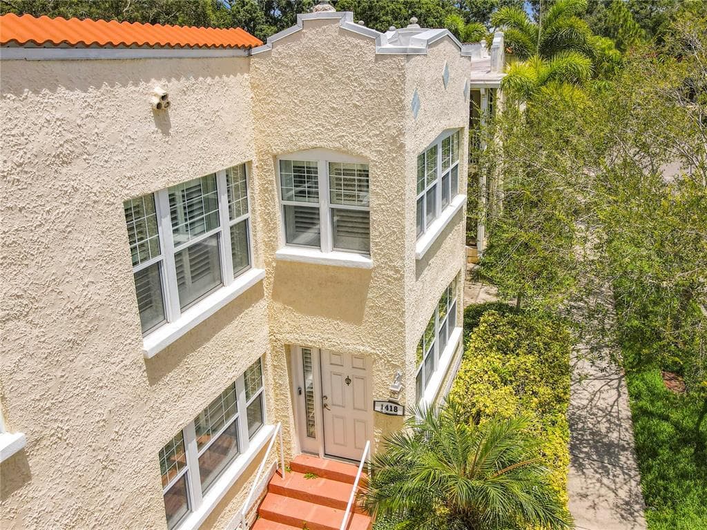 1418 OAK STREET NE UNIT 7 ST PETERSBURG, FL 33704
