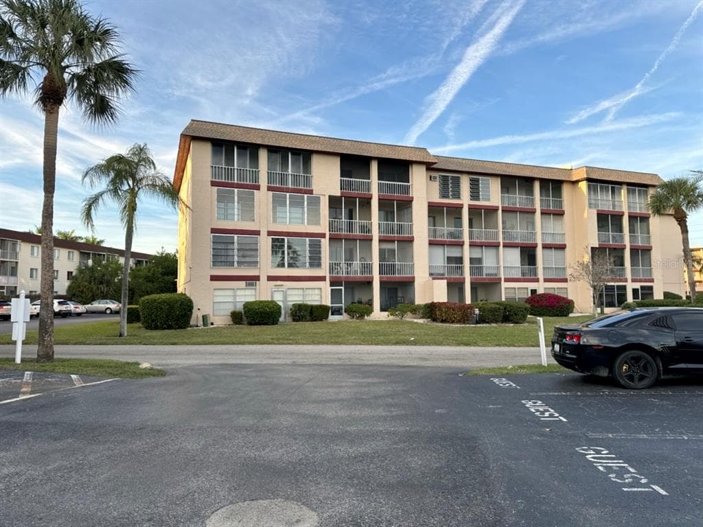 4186 HERON WAY UNIT 219-B BRADENTON, FL 34205