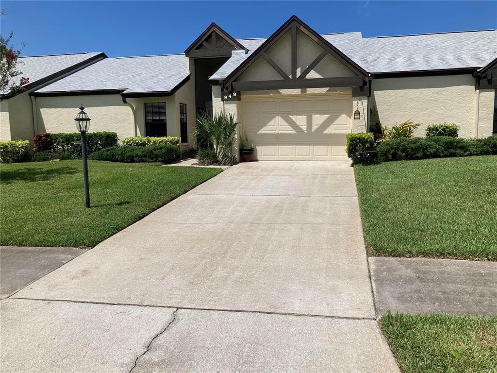 948 SUTTON PLACE PALM HARBOR, FL 34684